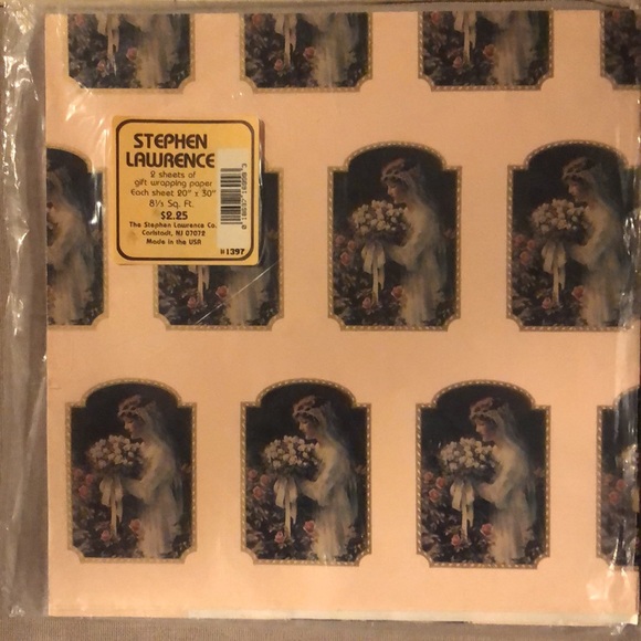 Beautiful vintage Stephen Lawrence bridal gift wrap - Picture 2 of 3